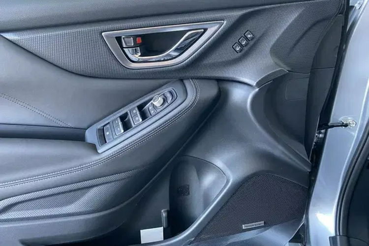 Subaru Forester NOWA CENA / MY24 / Platinum / SAFE 8 / Fabrycznie now zdjęcie 14