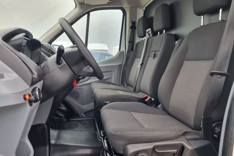 Ford Transit Kontener 8 ePAL 89999zł NETTO 2.0 TdCi/131KM zdjęcie 15