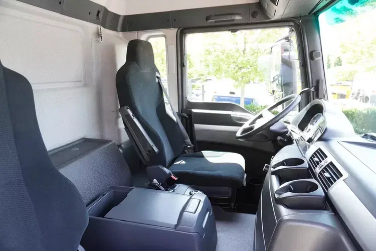 MAN TGS 41.480 8×8 E6/ Kipper HYVA / ładowność 26.2 t / pojemność 25 m3 zdjęcie 14