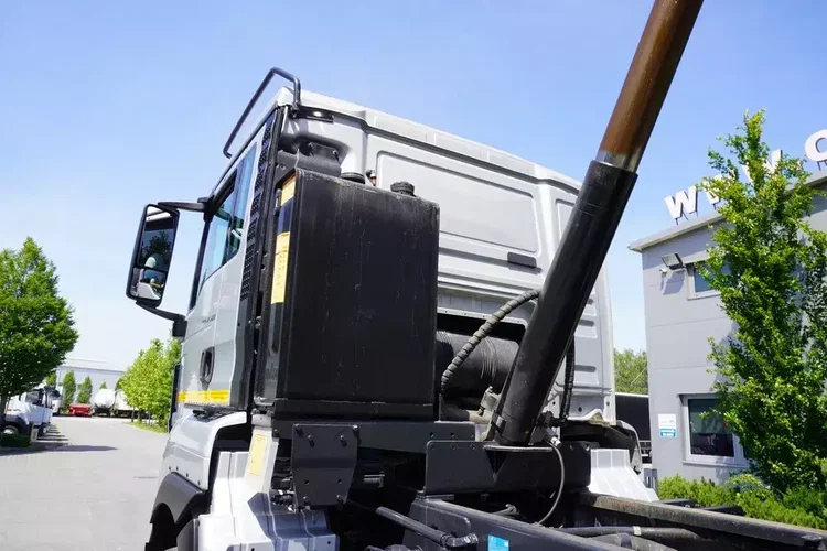 MAN TGS 41.480 8×8 E6/ Kipper HYVA / ładowność 26.2 t / pojemność 25 m3 zdjęcie 27