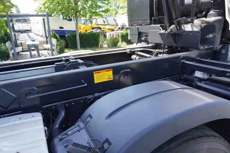 MAN TGS 41.480 8×8 E6/ Kipper HYVA / ładowność 26.2 t / pojemność 25 m3 zdjęcie 29