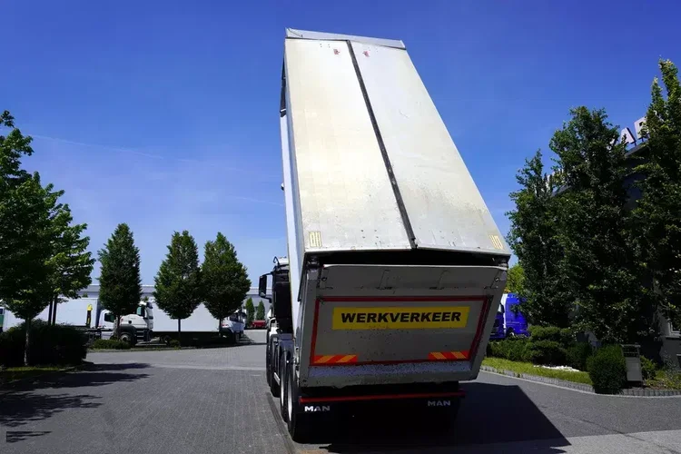 MAN TGS 41.480 8×8 E6/ Kipper HYVA / ładowność 26.2 t / pojemność 25 m3 zdjęcie 7