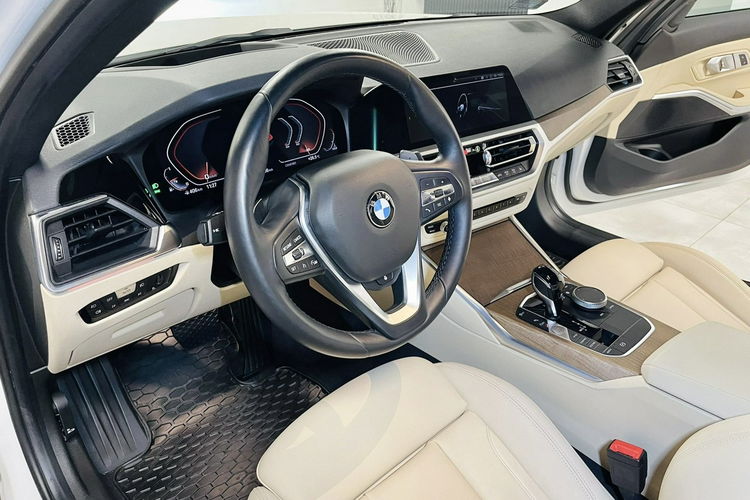 BMW 330 330i xDrive LUXURY Full LED El. klapa Kofortowe Fotele Virtual Nacho zdjęcie 15