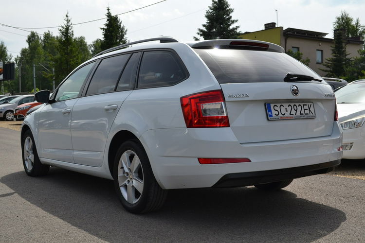 Skoda Octavia Klimatyzacja Podgrz. Fotele DSG Tempomat Zarejestrowany zdjęcie 5