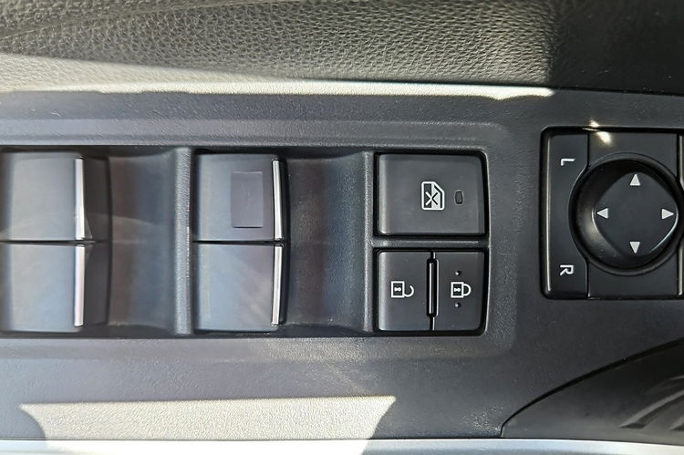 Toyota RAV-4 2.5 HSD 222KM 4x4 SELECTION, salon Polska, gwarancja, FV23% zdjęcie 19