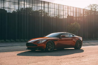  DB11 ASTON MARTIN DB11 5.2L 608HP V12 COUPE VOSSEN WYDECH OBNIŻONY CINNABAR