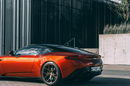 DB11 ASTON MARTIN DB11 5.2L 608HP V12 COUPE VOSSEN WYDECH OBNIŻONY CINNABAR zdjęcie 14