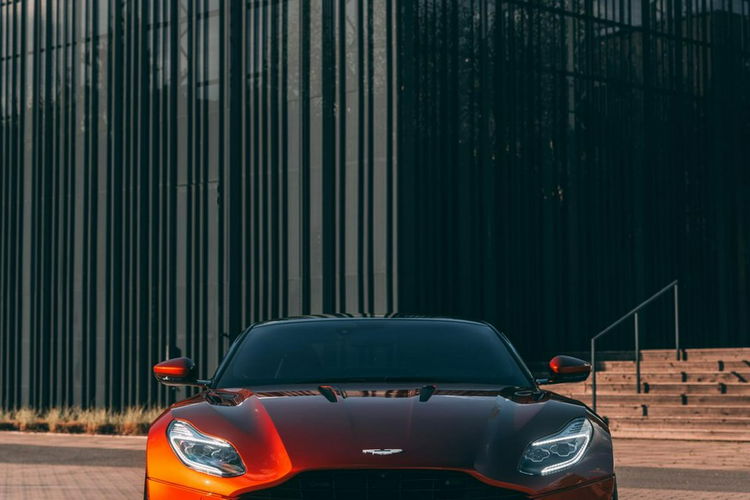 DB11 ASTON MARTIN DB11 5.2L 608HP V12 COUPE VOSSEN WYDECH OBNIŻONY CINNABAR zdjęcie 3