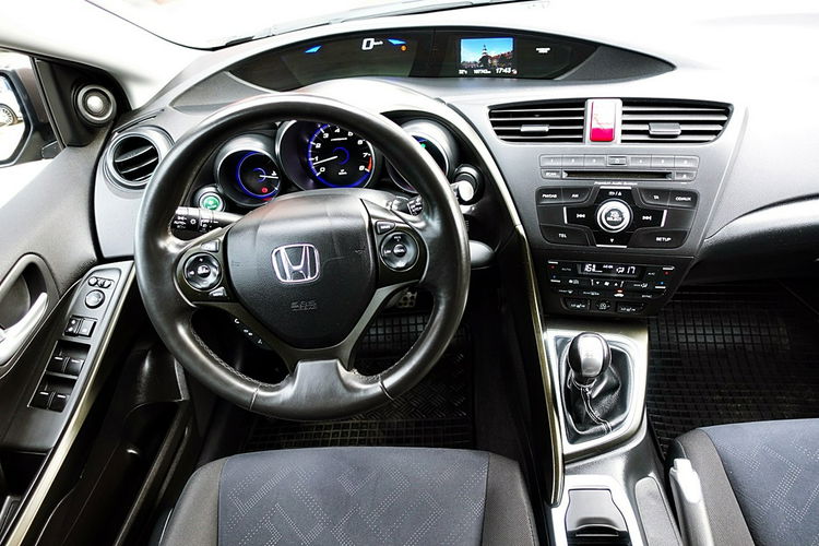 Honda Civic Xenon 3Lata GWARANCJA Kraj Bezwyp 1.8i 142KM Kamera+LED+PODGRZ. Fotele 4x2 zdjęcie 11