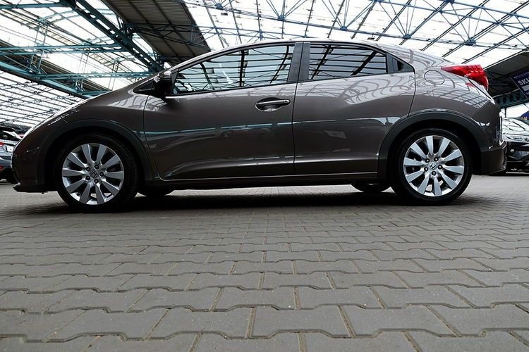 Honda Civic Xenon 3Lata GWARANCJA Kraj Bezwyp 1.8i 142KM Kamera+LED+PODGRZ. Fotele 4x2 zdjęcie 5