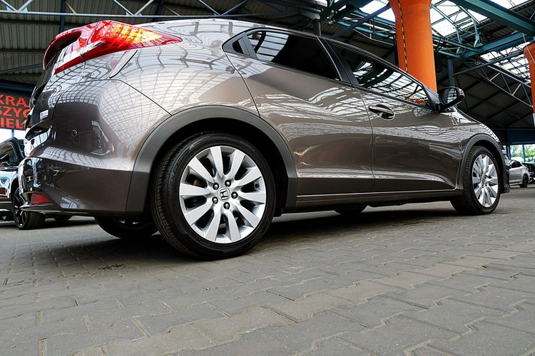 Honda Civic Xenon 3Lata GWARANCJA Kraj Bezwyp 1.8i 142KM Kamera+LED+PODGRZ. Fotele 4x2 zdjęcie 7