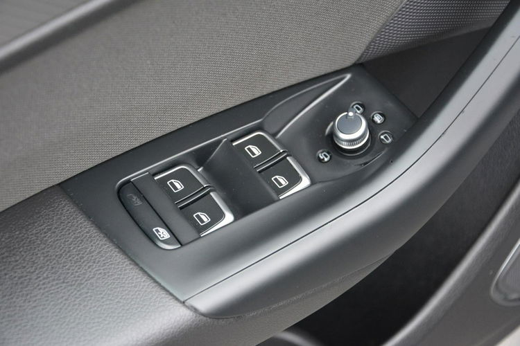 Q3 2.0TDI (150KM) Lift Bose Quattro Ledy Navi 2xParktronic ASO AUDI zdjęcie 27