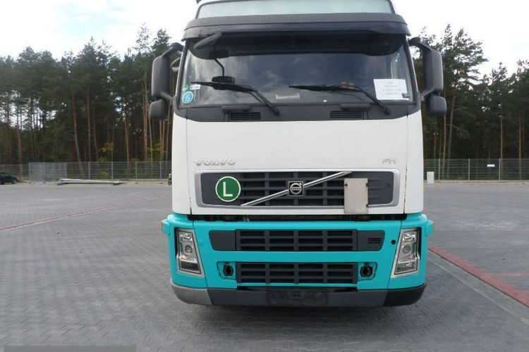 Volvo FH 13 440 STANDARD GLOBETROTER 2007 FH 13 440 Standard Globetroter 2007 zdjęcie 3