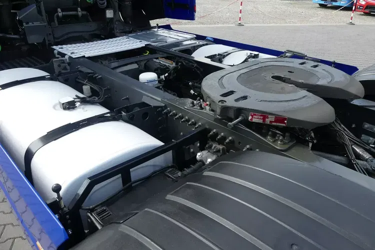 Volvo FH4 460 / EURO 6 / AUTOMAT / STANDARD / PEŁNE OSPOJLEROWANIE / zdjęcie 7