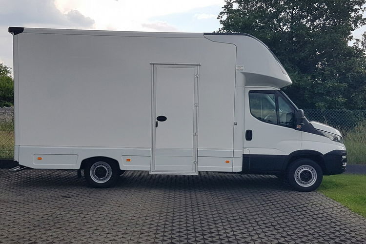 Iveco Daily KONTENER NISKOPODŁOGOWY 4.31x2.23x2.42 KLIMA SKLEP FOODTRUCK KAMPER zdjęcie 12