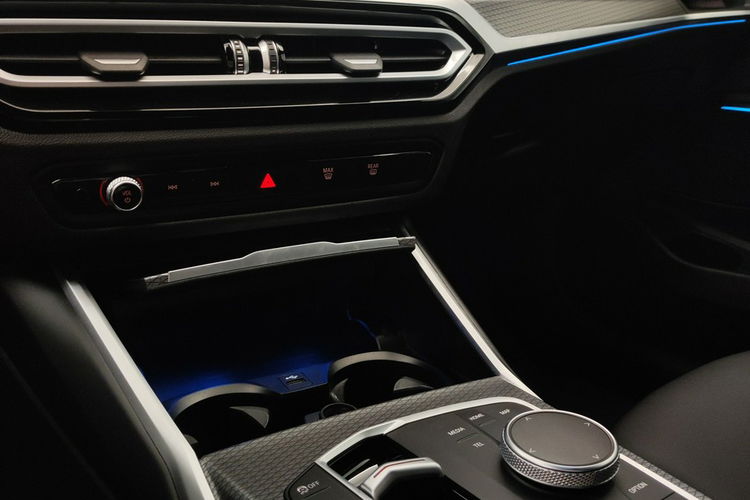 BMW Seria 3 320i M PRO, Podgrzewane Fotele Tempomat Dostęp Komfort Widescreen LEDy zdjęcie 15