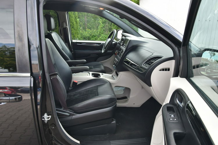 Dodge Grand Caravan GT 2018r. 7os. stow'n'go Kamera Skóry Super Wersja zdjęcie 10