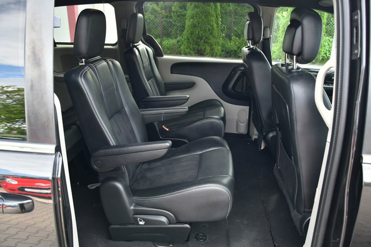 Dodge Grand Caravan GT 2018r. 7os. stow'n'go Kamera Skóry Super Wersja zdjęcie 11