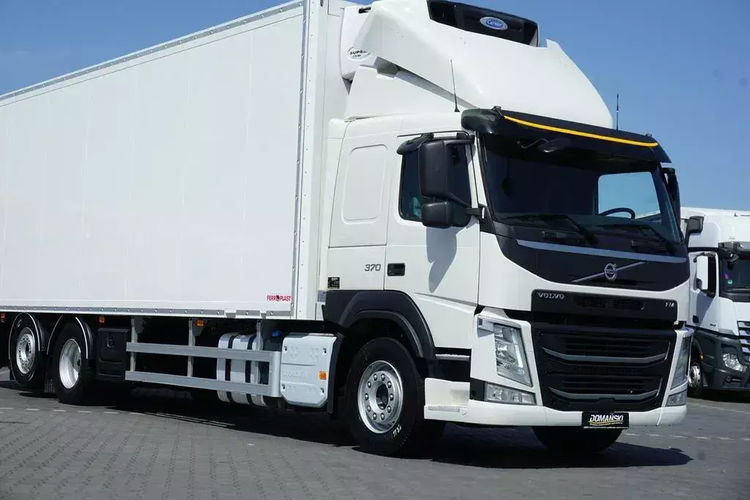 Volvo FM / 370 / EURO 6 / CHŁODNIA + WINDA / 22 PALETY / OŚ SKRĘTNA / DOPPEL STOCK zdjęcie 26