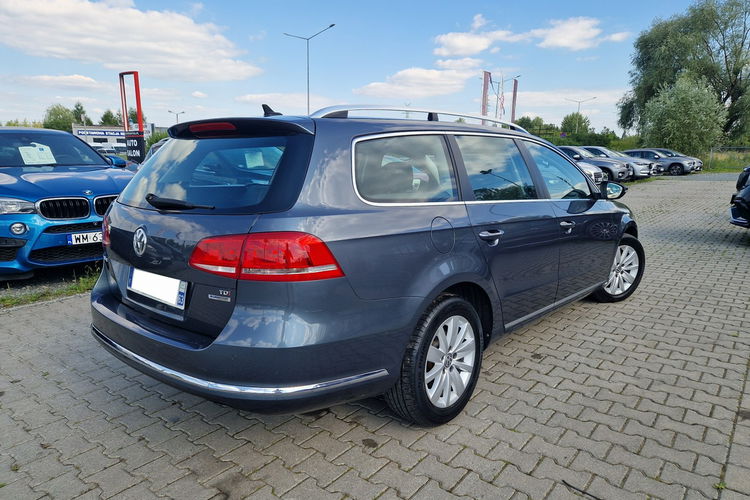 Passat Volkswagen Passat DSG Doinwestowany Czujniki Rolety Auto-Hold Navi zdjęcie 2