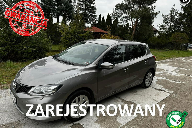 samochód osobowy Nissan zdjęcie 1