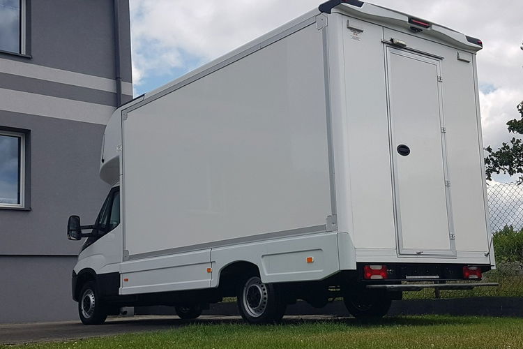 Iveco Daily KONTENER NISKOPODŁOGOWY 4.31x2.24x2.42 SKLEP FOODTRUCK KAMPER KLIMA zdjęcie 28