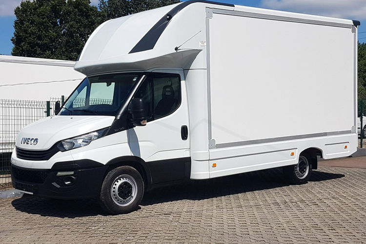 Iveco Daily KONTENER NISKOPODŁOGOWY 4.31x2.24x2.42 SKLEP FOODTRUCK KAMPER KLIMA zdjęcie 2