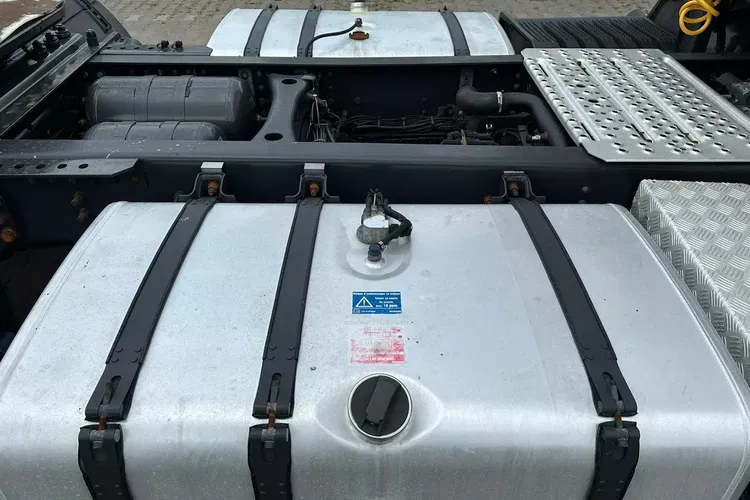 Scania R440 / OPTICRUISE ZE SPRZĘGŁEM / RETARDER / STANDARD zdjęcie 7