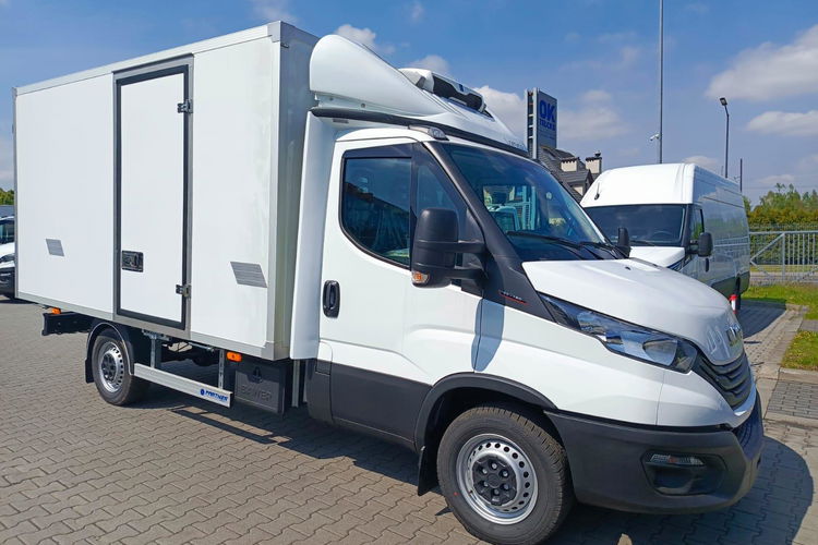 Iveco Daily 35S16H 3.0 zdjęcie 11