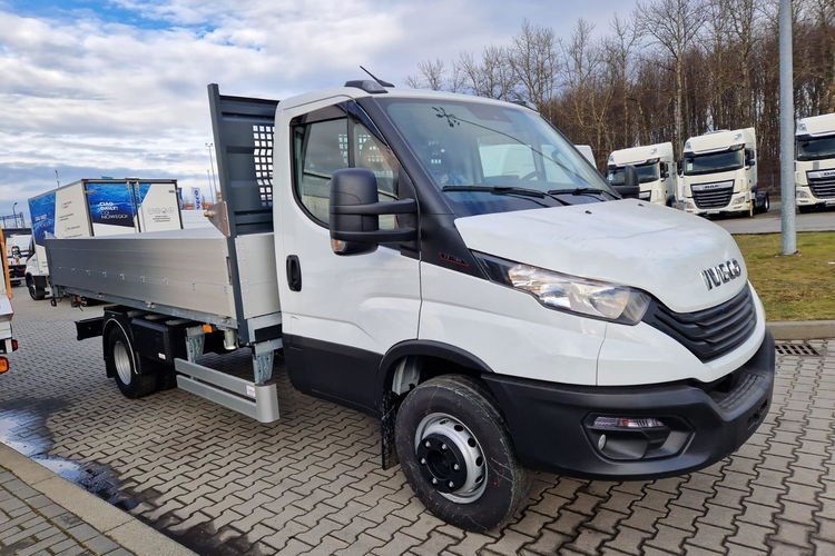 Iveco Daily 70C18H zdjęcie 3