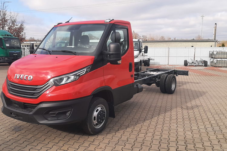 Iveco Daily 50C18HA8/P zdjęcie 3