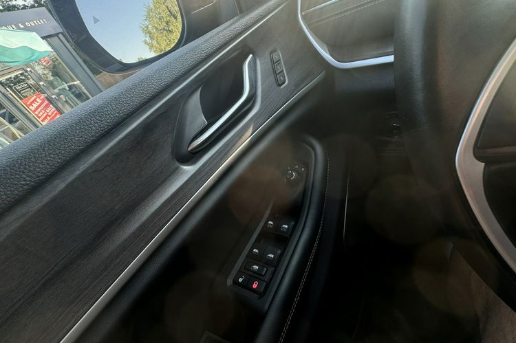 Jeep Grand Cherokee Long limited 3.6v6 394KM 6.osb. Ledy kamera skóry zamiana 4x4 f-k VAT zdjęcie 39
