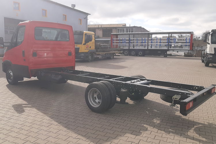 Iveco Daily 50C18HA8/P zdjęcie 15