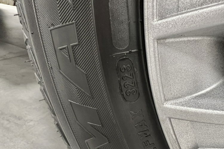 Volkswagen Transporter 1.9 TDI 105KM Multivan 9 osobowy BDB Stan El. Szyby Opłaty na rok PL zdjęcie 10