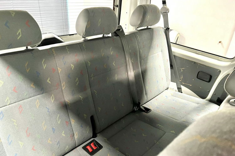 Volkswagen Transporter 1.9 TDI 105KM Multivan 9 osobowy BDB Stan El. Szyby Opłaty na rok PL zdjęcie 11