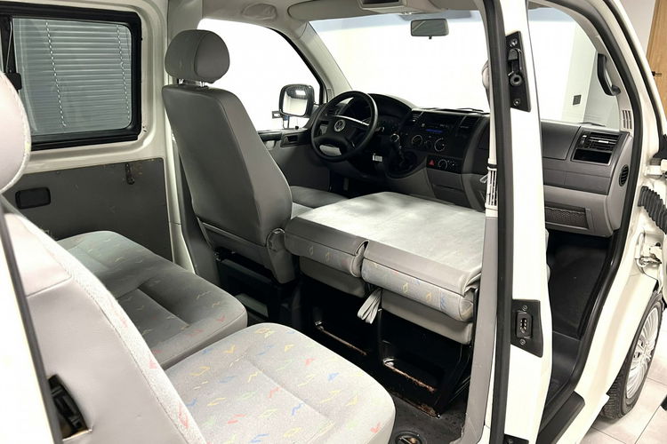 Volkswagen Transporter 1.9 TDI 105KM Multivan 9 osobowy BDB Stan El. Szyby Opłaty na rok PL zdjęcie 14
