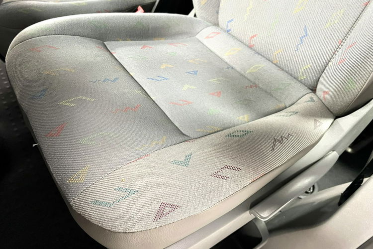 Volkswagen Transporter 1.9 TDI 105KM Multivan 9 osobowy BDB Stan El. Szyby Opłaty na rok PL zdjęcie 22