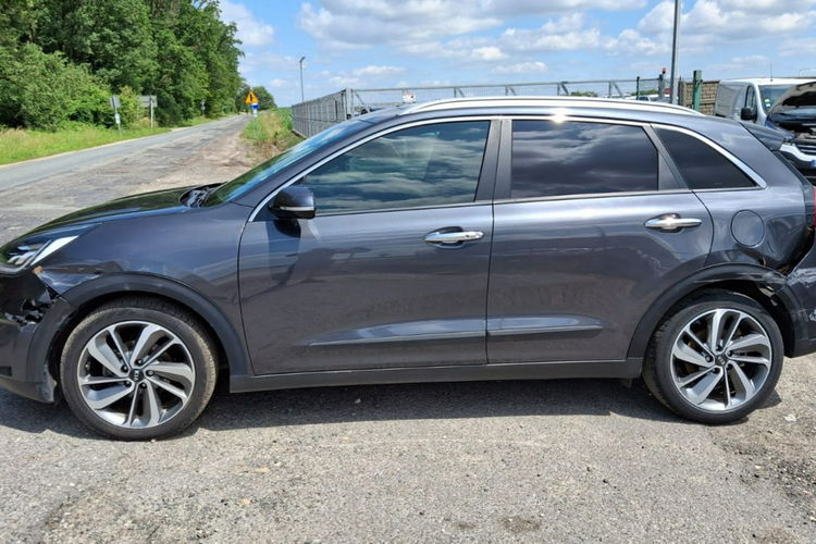 Niro Kia Niro Hybrid L 1.6 GDI HEV 141KM zdjęcie 12