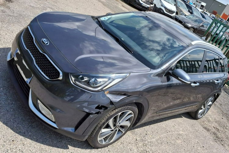 Niro Kia Niro Hybrid L 1.6 GDI HEV 141KM zdjęcie 2