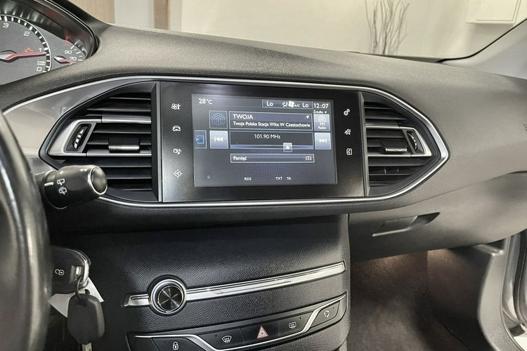 Peugeot 308 SW 2.0 Blue-HDi 150KM Automat Allure Full LED Lift Navi GPS Alu 16 LED zdjęcie 25