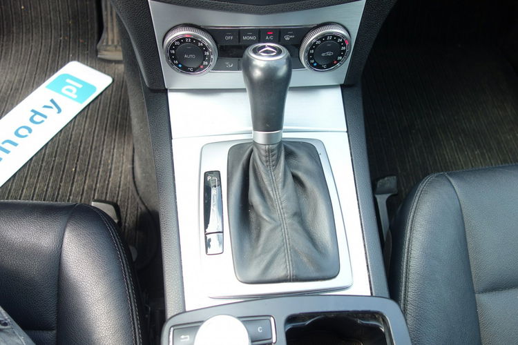 Mercedes C 180 C180 156KM LPG Skóry Automat Klimatronic Gaz zdjęcie 17
