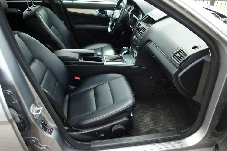 Mercedes C 180 C180 156KM LPG Skóry Automat Klimatronic Gaz zdjęcie 18