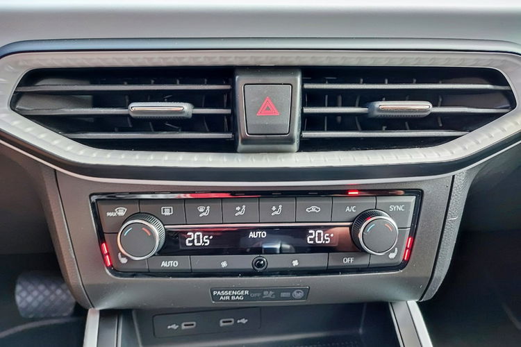 Seat Arona - 7358 km+ automatyczna skrzynia zdjęcie 11
