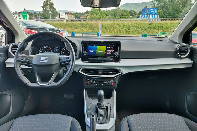 Seat Arona - 7358 km+ automatyczna skrzynia zdjęcie 24