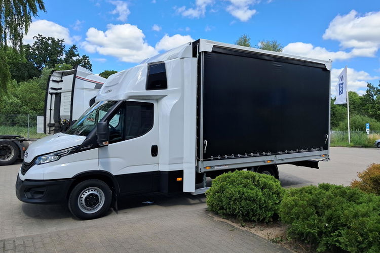 Iveco Daily 35S18HA8 zdjęcie 2