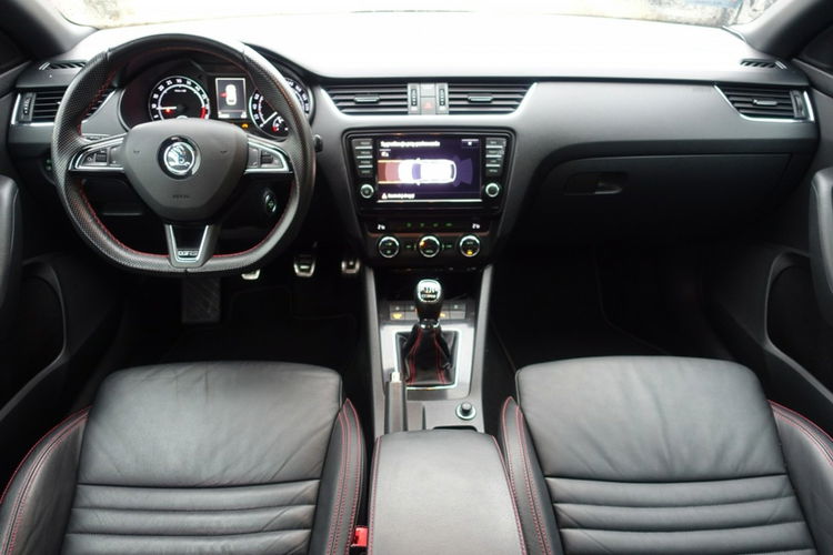 Skoda Octavia Rezerwacja - 100% org. lakier VRS - 230KM zdjęcie 23