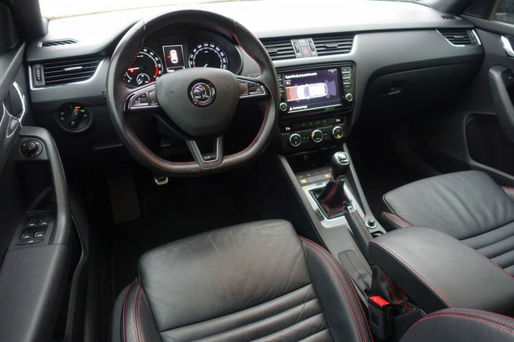 Skoda Octavia Rezerwacja - 100% org. lakier VRS - 230KM zdjęcie 24