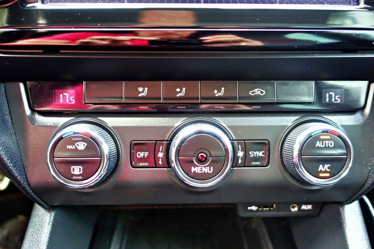 Skoda Octavia Rezerwacja - 100% org. lakier VRS - 230KM zdjęcie 31