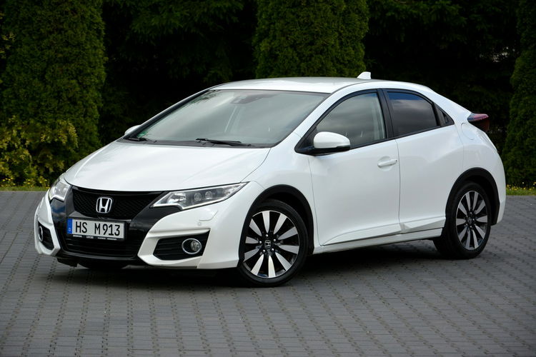 Honda Civic 1.8i-VTEC(142KM)Lift Biała Perła Ledy Xenon Navi Kamera 2xParktronic zdjęcie 2