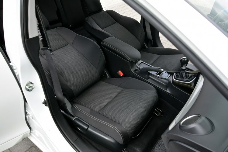 Honda Civic 1.8i-VTEC(142KM)Lift Biała Perła Ledy Xenon Navi Kamera 2xParktronic zdjęcie 20